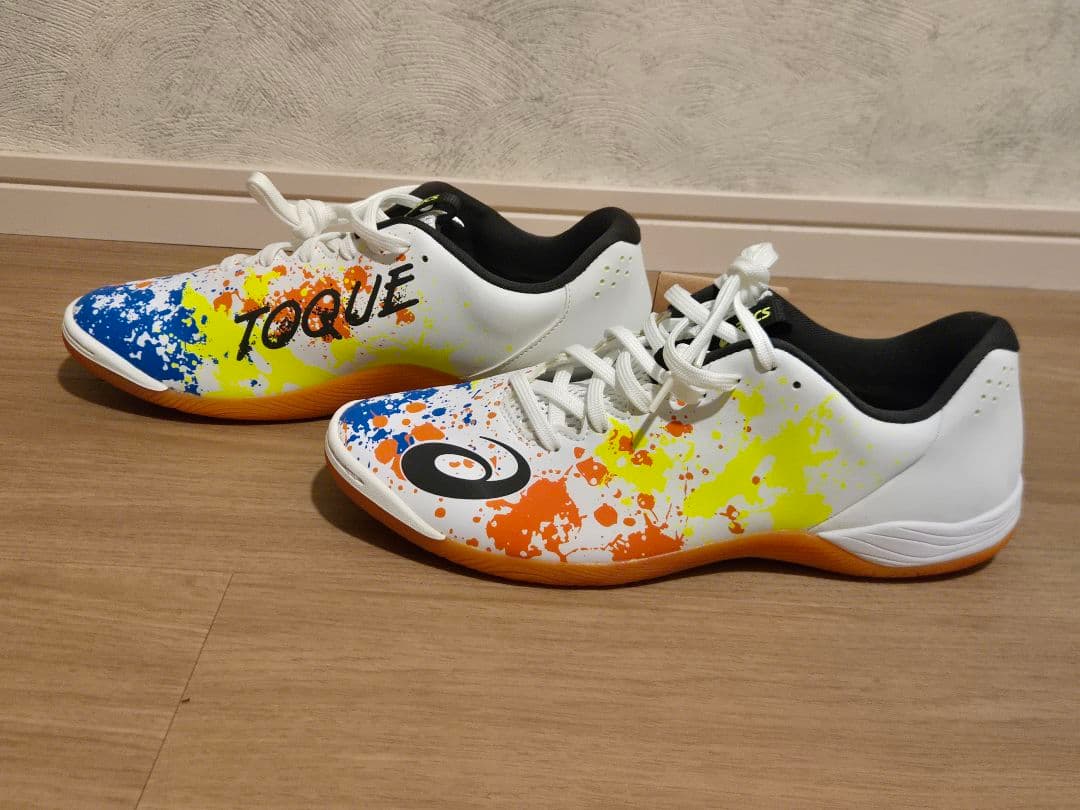 【新品未使用】TOQUE8　27.0cm フットサルシューズ屋内