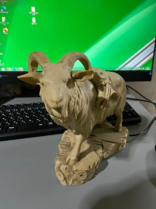 黄金袋　置物飾り　物縁起物　山羊