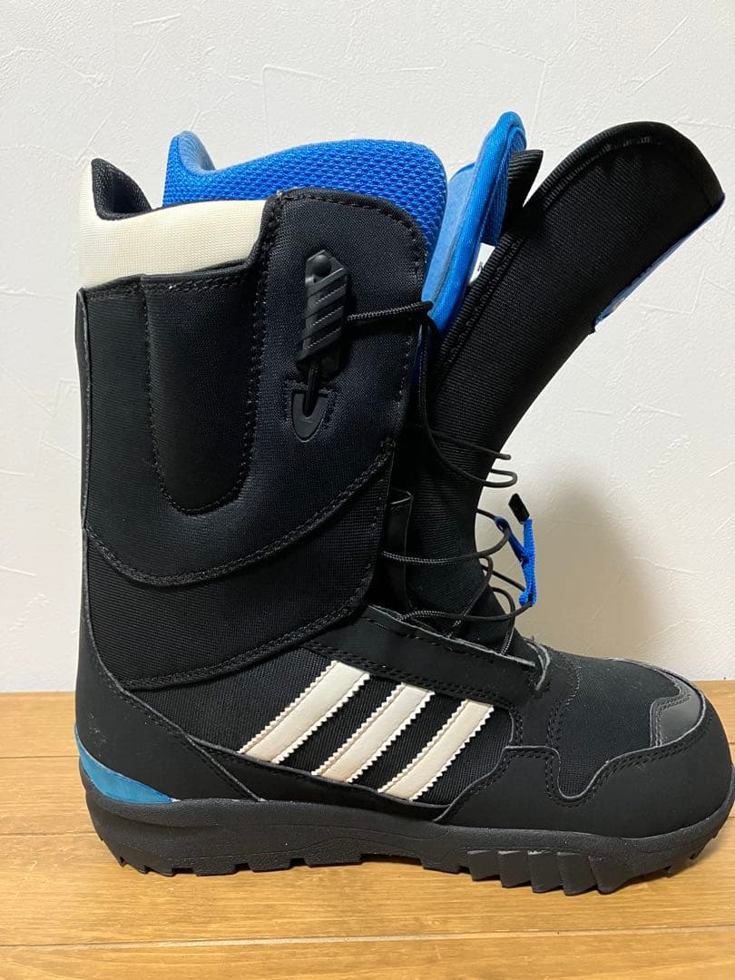 b*6様 美品 adidas スノーボードブーツ ZX500 27cm 黒/青