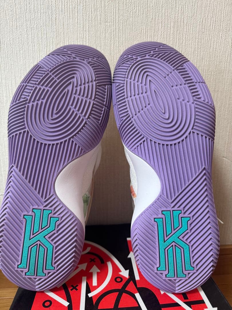 Nike Kyrie 2ホワイト/マルチカラー