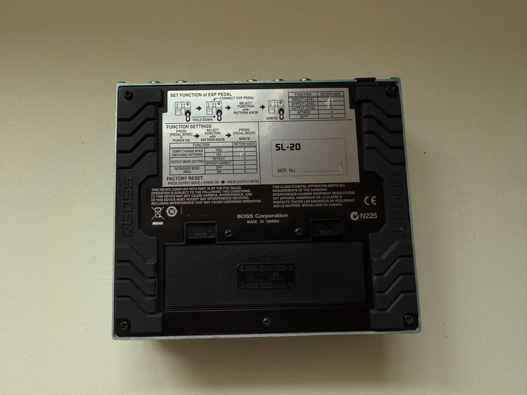 BOSS SL-20 オーディオパターンプロセッサー