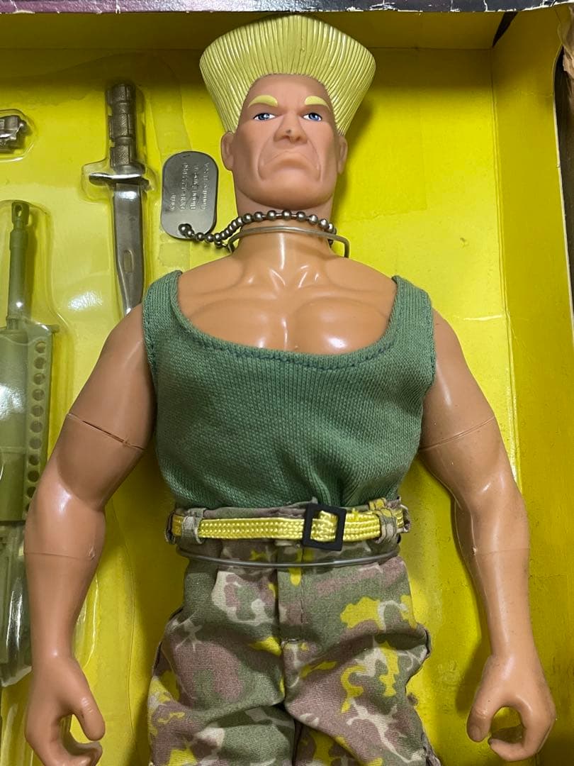 ストリートファイターII ガイル1/6レトロフィギュア
