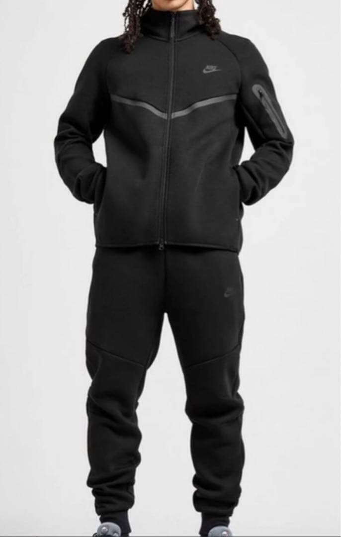 廃盤　NIKEテックフリース　BLACKセットアップ Lサイズ