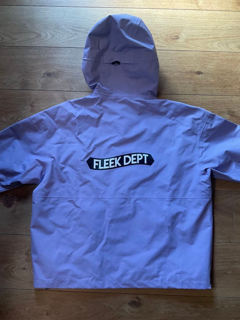 訳あり　AA ダブルエー ウェア FLEEK HOOD JACKET 24-25