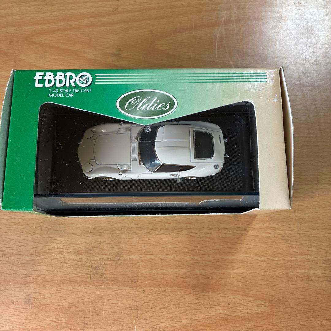 EBBRO 1:43 トヨタ 2000GT ホワイト