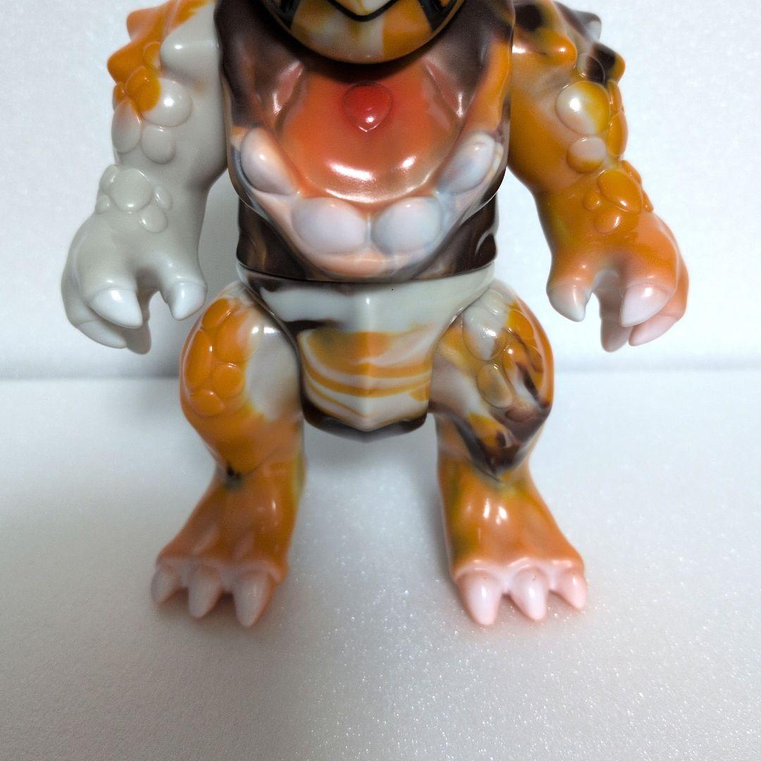 ソフビ ユーキデイドリーマー【ダイノワン】マーブル塗装