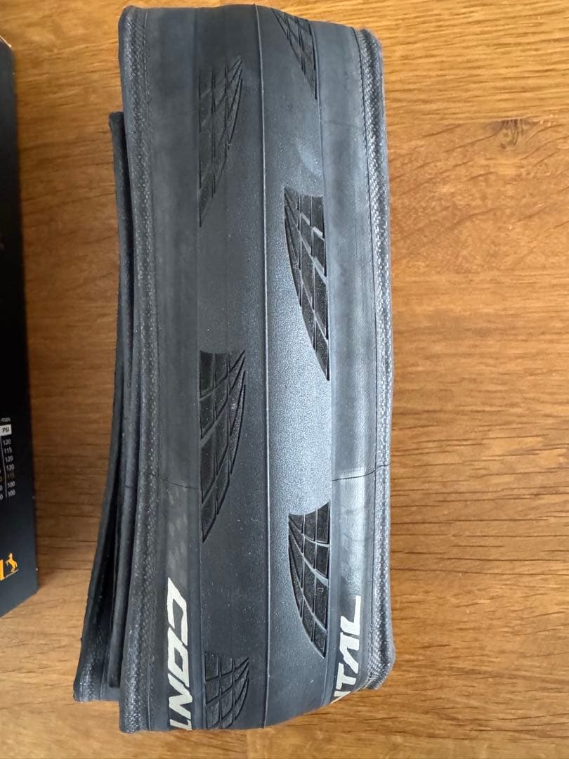 GrandPrix5000(700×28C)×2、vittoria tube×2