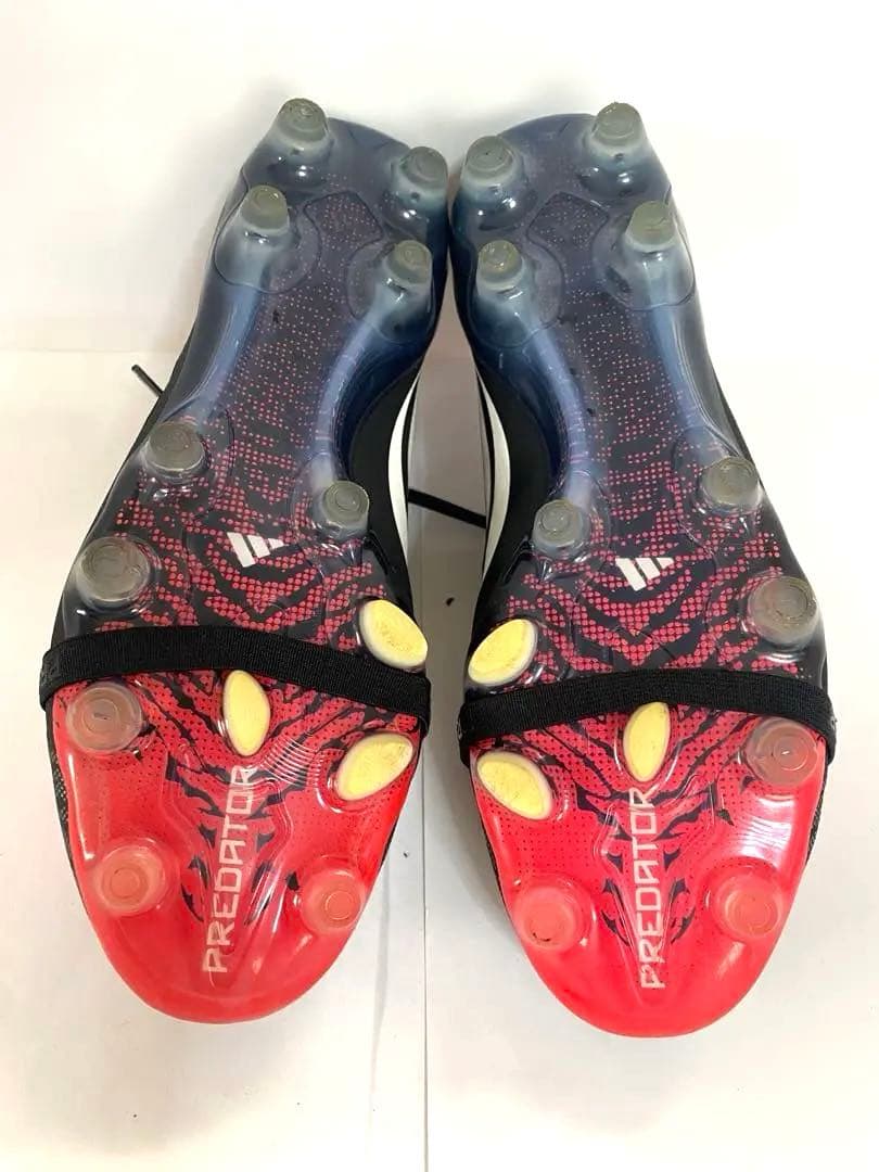 adidas Predator サッカーシューズ ブラック/レッド