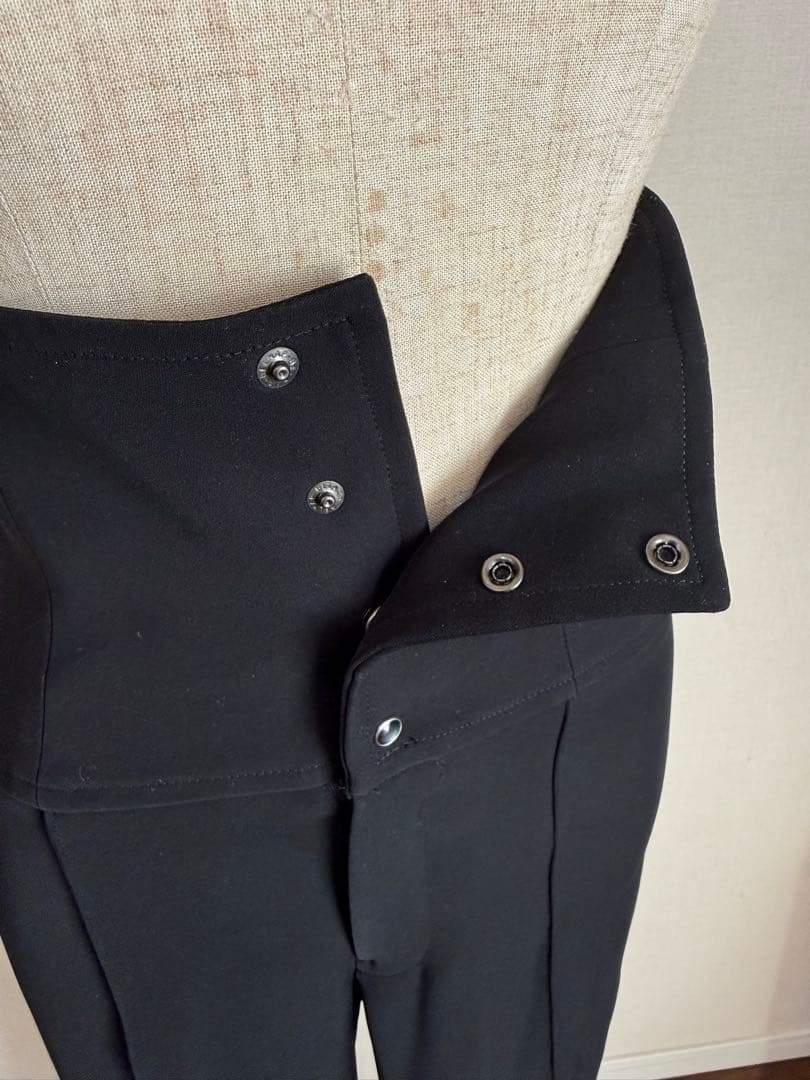 【新品未使用】チャコット　Chacott　ハイウエストパンツ　Sサイズ　黒