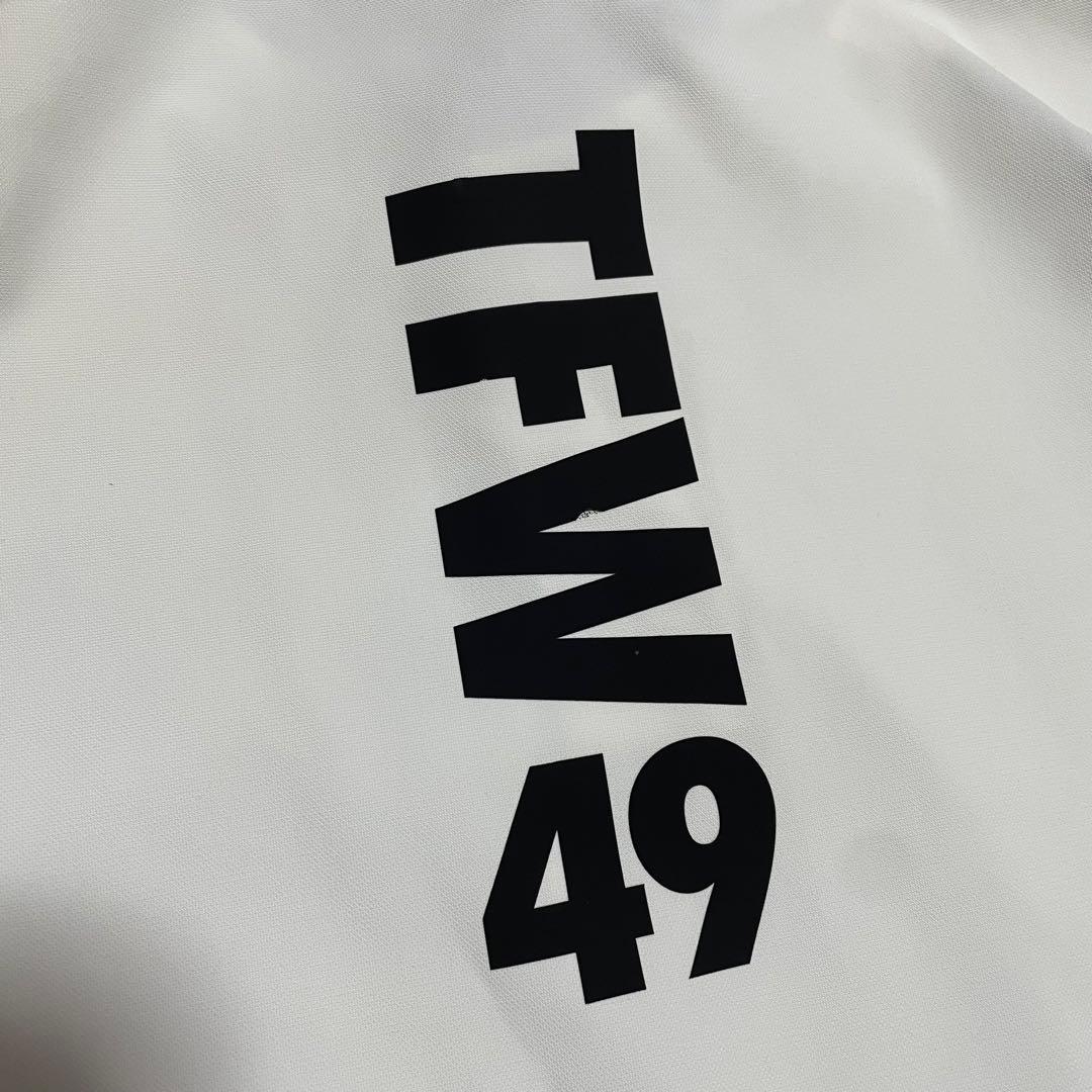 2025モデル　TFW49 ポロシャツ　ホワイト　XXL ゴルフ