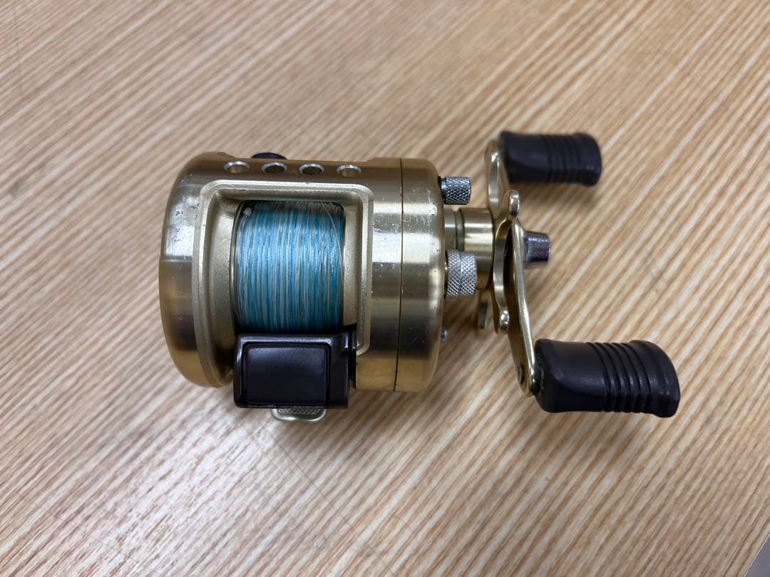 CALCUTTA 50XT ベイトリール カルカッタ
