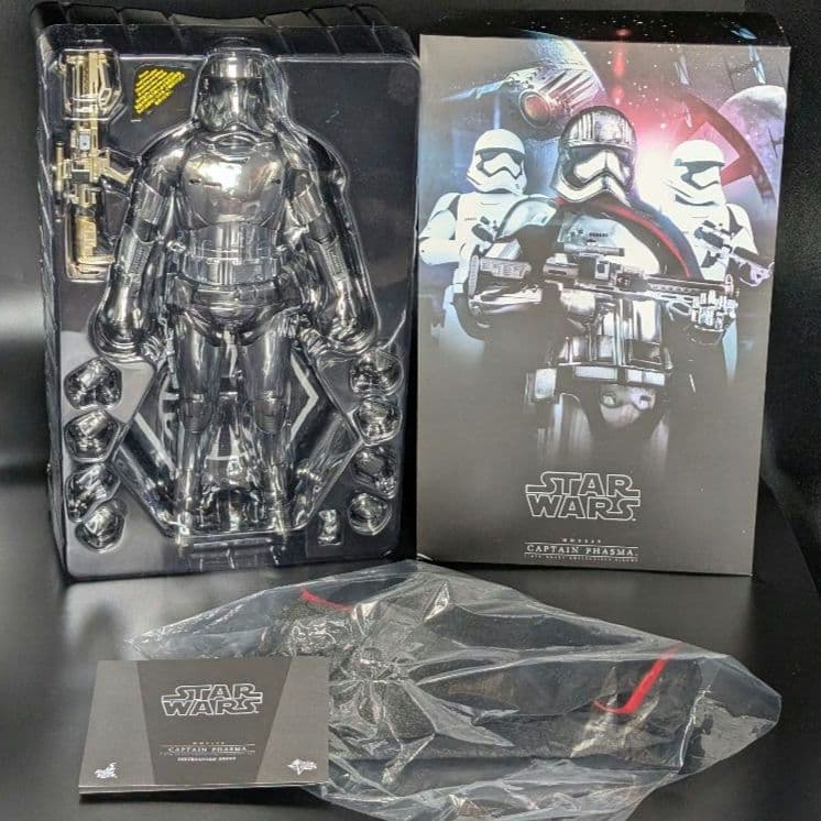 ホットトイズ　スター・ウォーズ　フォースの覚醒　フィギュア　キャプテン・ファズマ