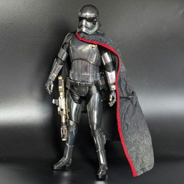 ホットトイズ　スター・ウォーズ　フォースの覚醒　フィギュア　キャプテン・ファズマ