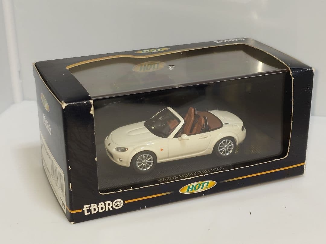 エブロ マツダ NCロードスター 1/43 ミニカー マーブルホワイト