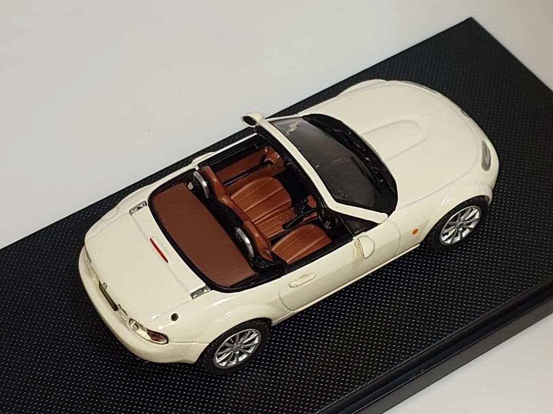 エブロ マツダ NCロードスター 1/43 ミニカー マーブルホワイト