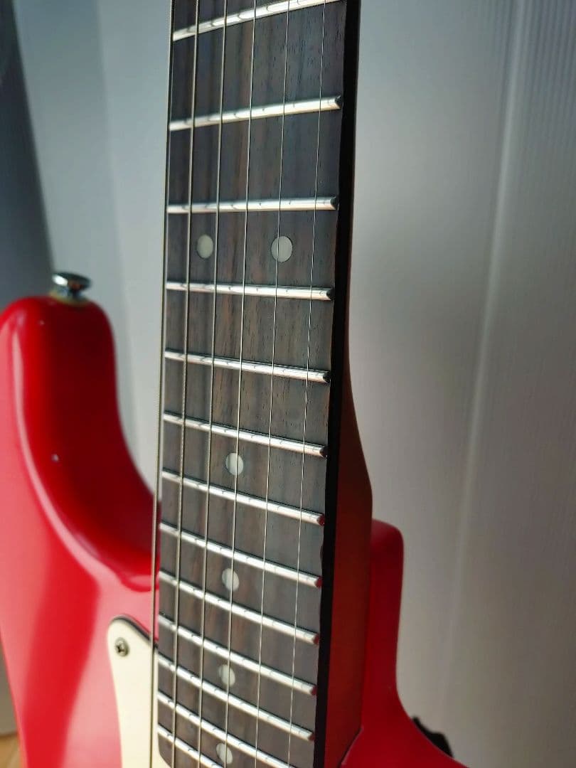 Squier バレット　Stratocaster 赤　ボディ不明