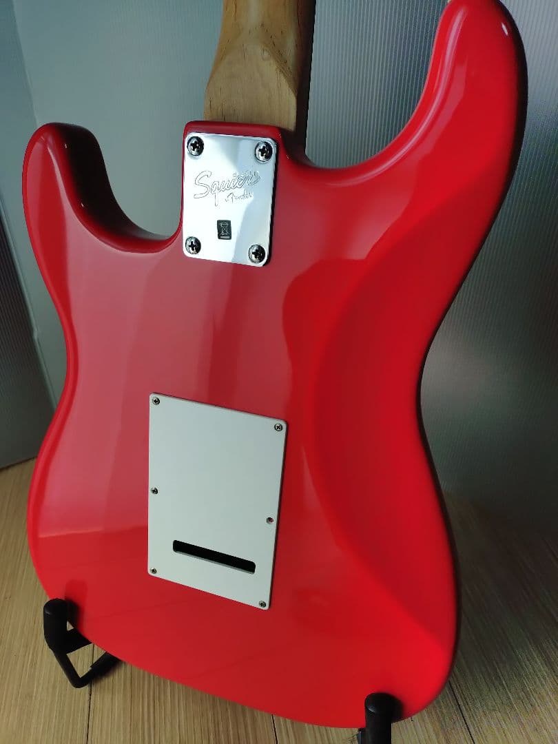 Squier バレット　Stratocaster 赤　ボディ不明