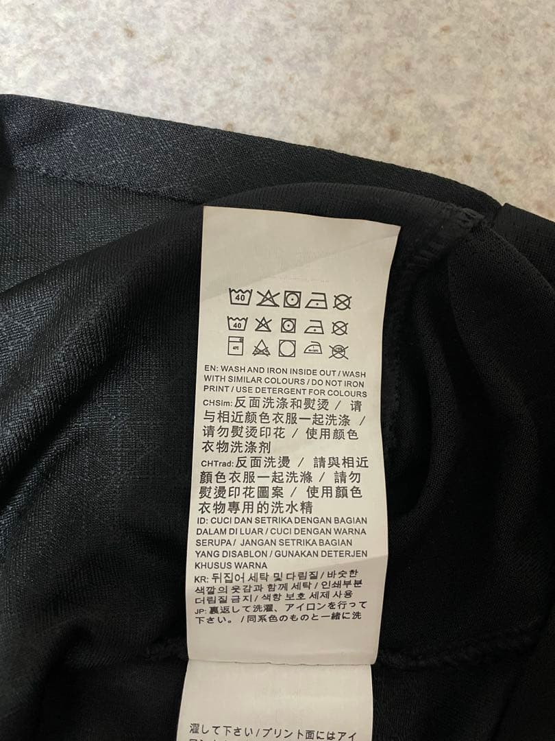 マンチェスター・シティ PUMA ブラックシャツ Lサイズ