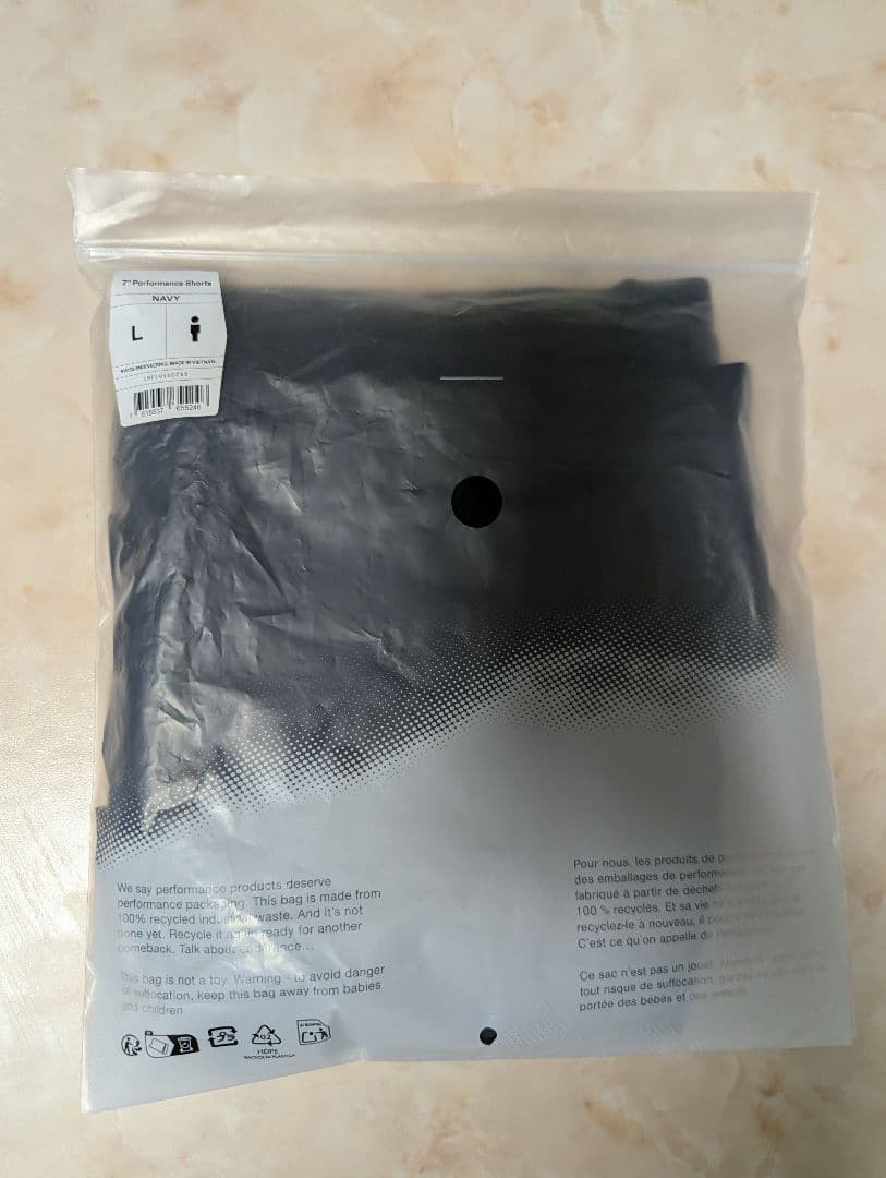 on 7\" Performance Shorts メンズ L