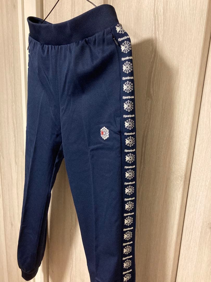 Reebok リーボック　ジャージ　上下セットアップ　Sサイズ　ネイビー　未使用