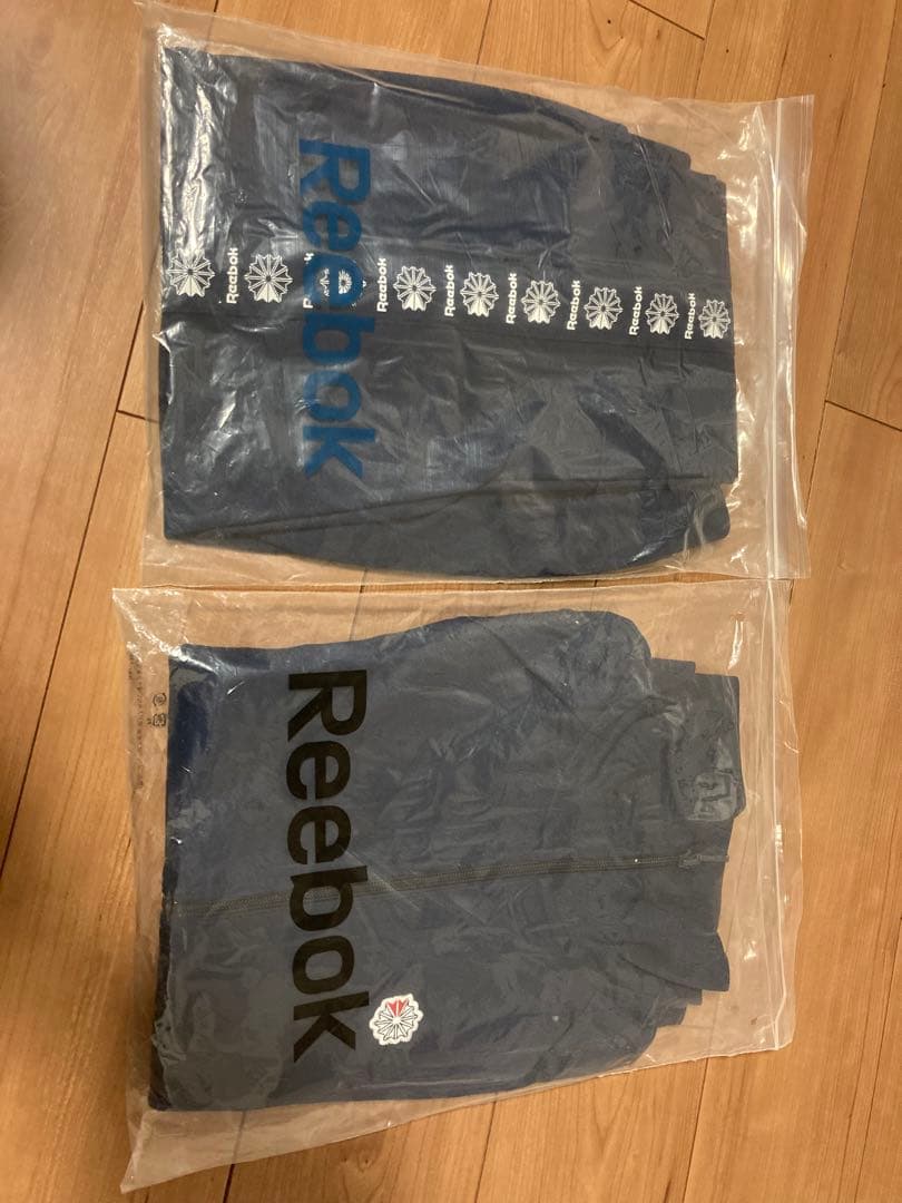 Reebok リーボック　ジャージ　上下セットアップ　Sサイズ　ネイビー　未使用
