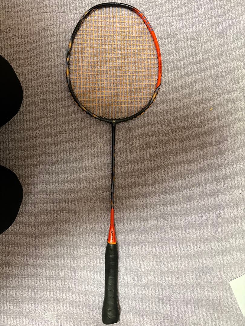 【美品】YONEX ASTROX 77 TOUR 4U5