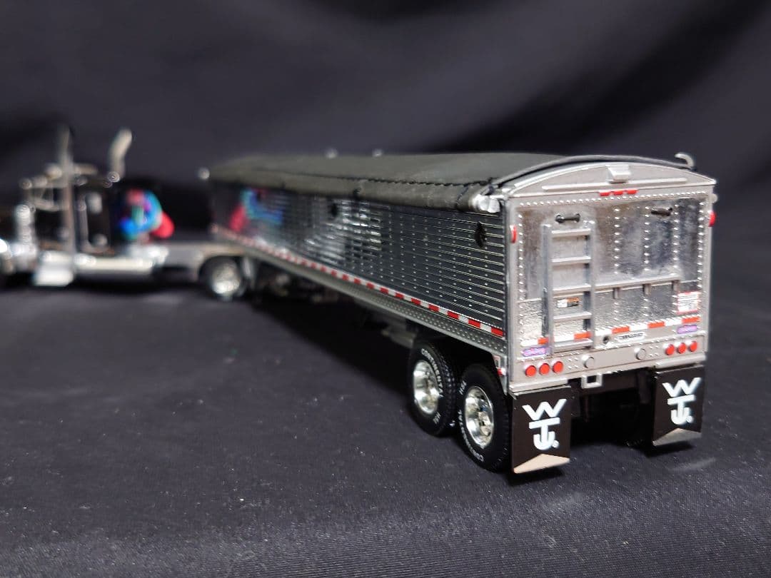 DCP1/64Peterbilt379ダイキャストプロモーション LC80