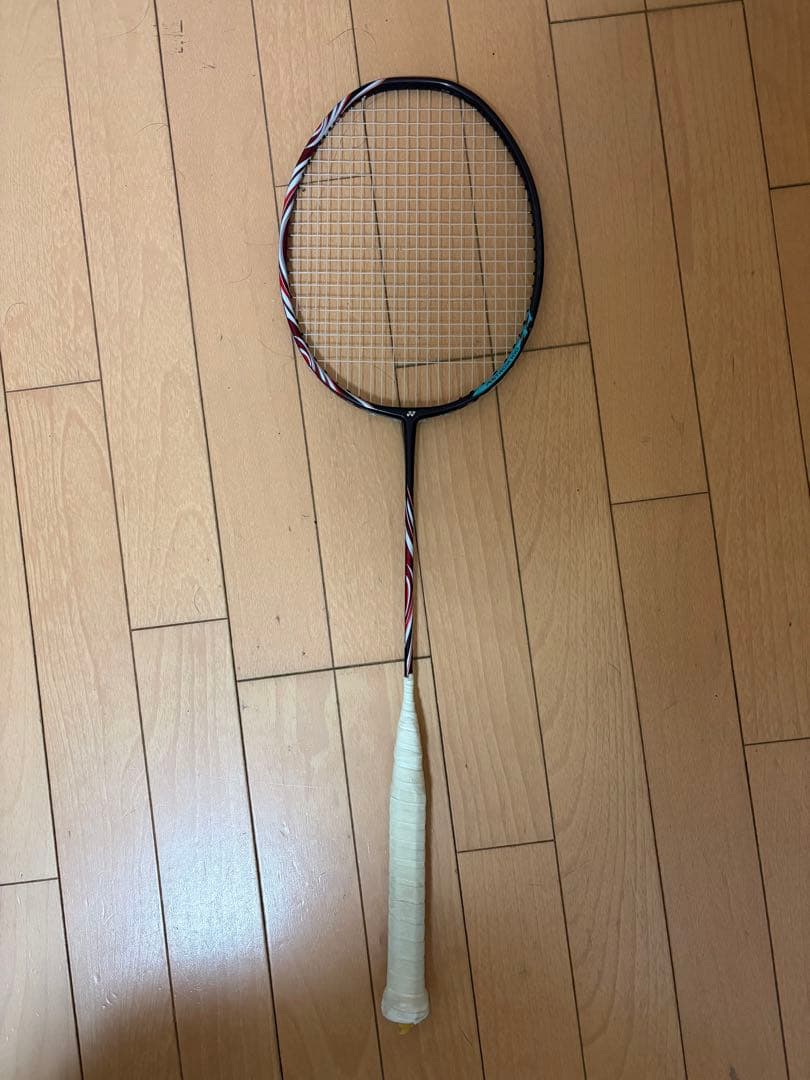 YONEX astrox100zz クレナイ