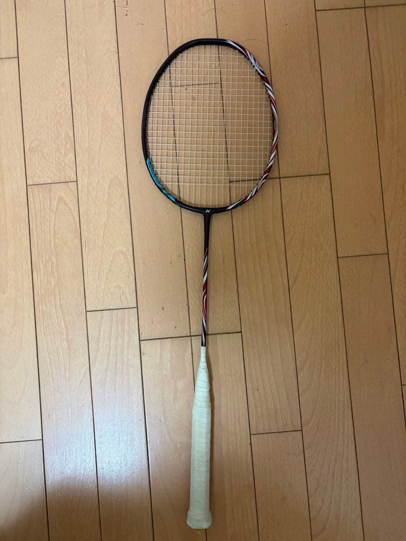 YONEX astrox100zz クレナイ