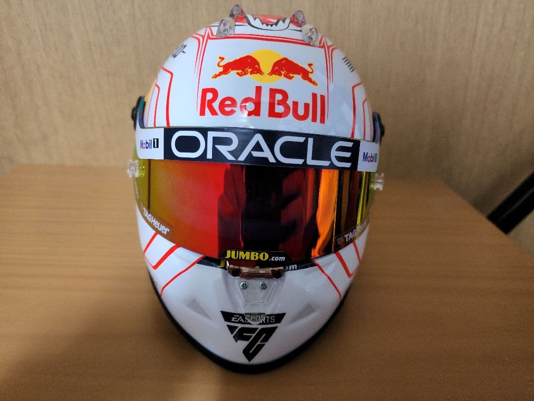 マックス・フェルスタッペン レッドブル 1/2ヘルメット 2023年日本GP仕様