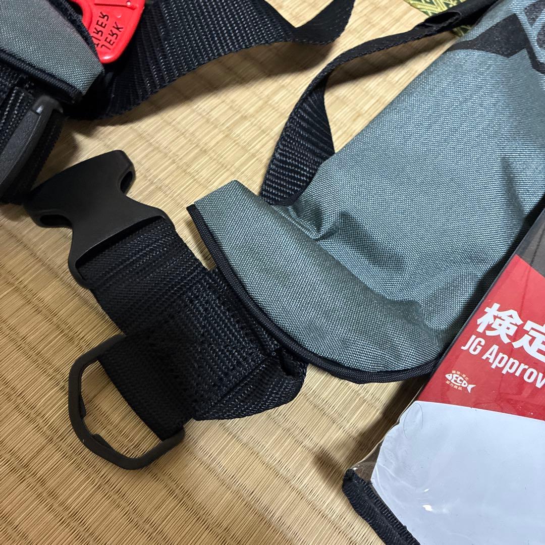 2024年8月購入　自動膨張式ライフジャケット　ポイント釣具　桜マーク