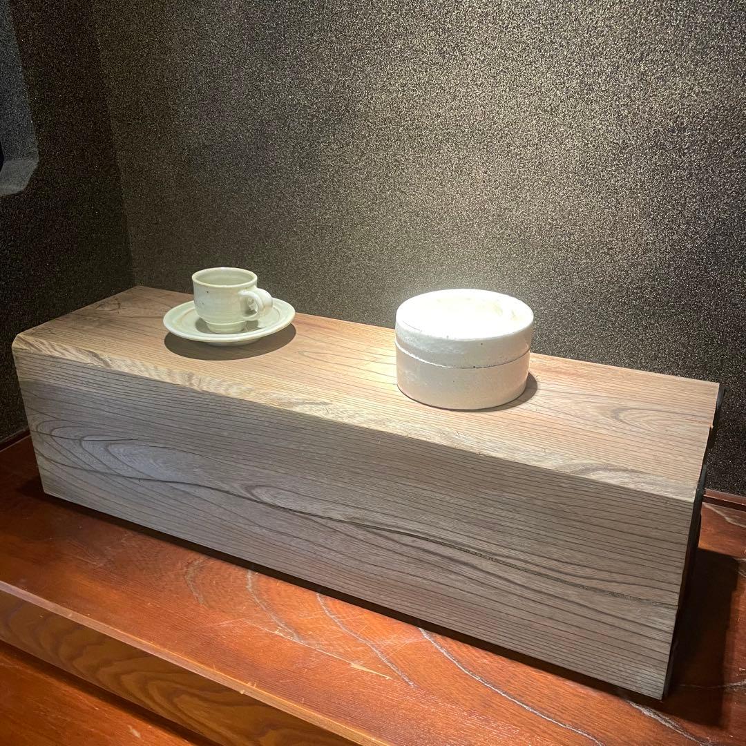 欅　けやき　古材　大黒柱　古民家 インテリアディスプレイに　24cm×24cm