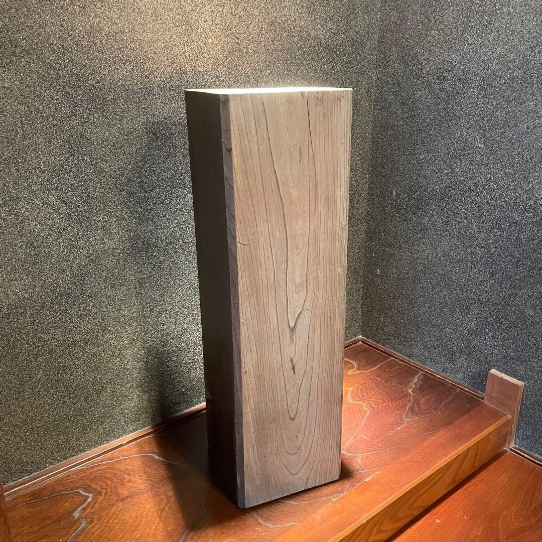 欅　けやき　古材　大黒柱　古民家 インテリアディスプレイに　24cm×24cm