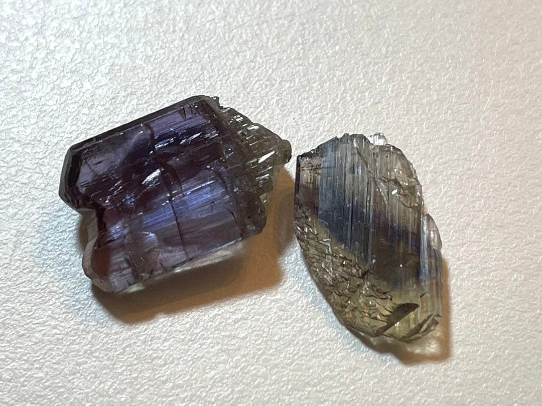 鉱物標本　Tanzanite タンザナイト非加熱　タンザニア産