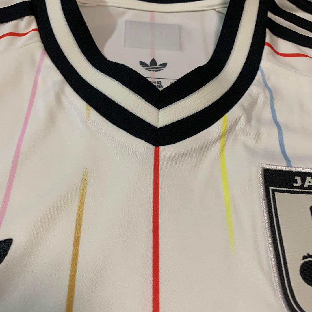 ジ*ジ様 adidas 日本代表 ストライプシャツ ホワイト
