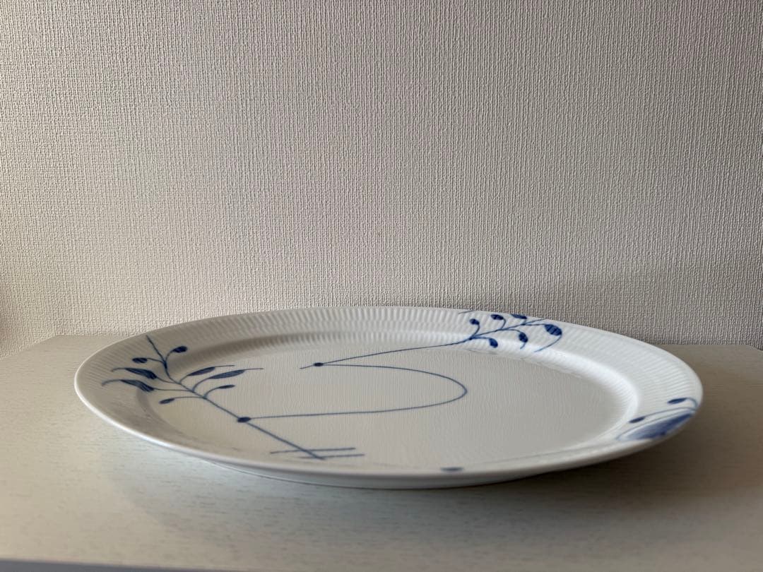 ブルーフルーテッド メガ オーバル  大皿34cm