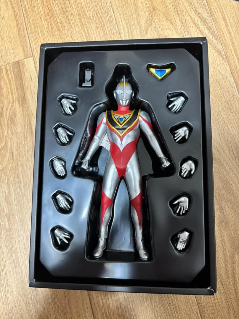 alphamax ウルトラマンガイア V2