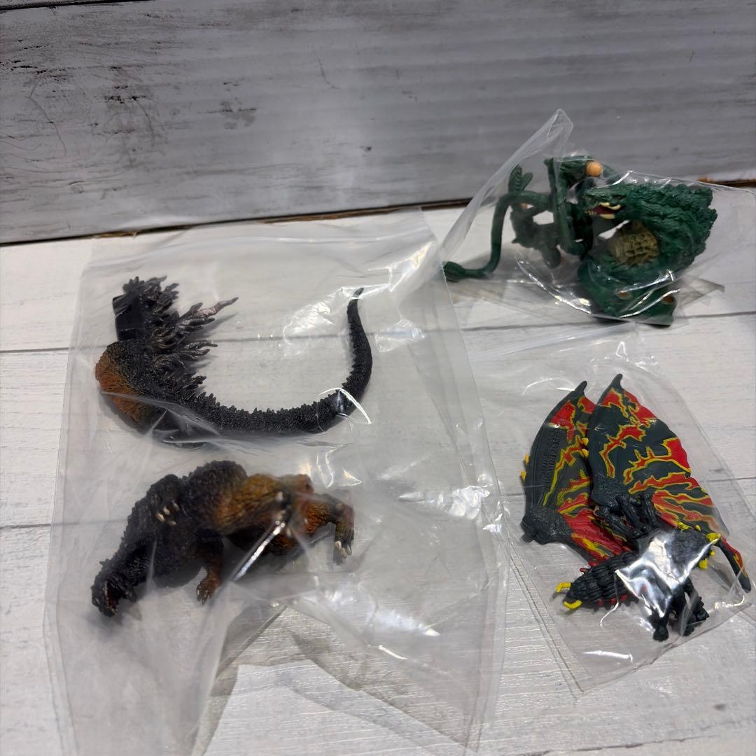 ゴジラ・怪獣 24体セット