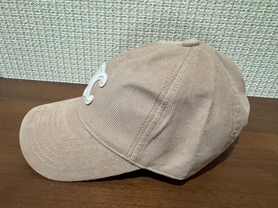 セリーヌ　キャップ ロゴ刺繍 ベース