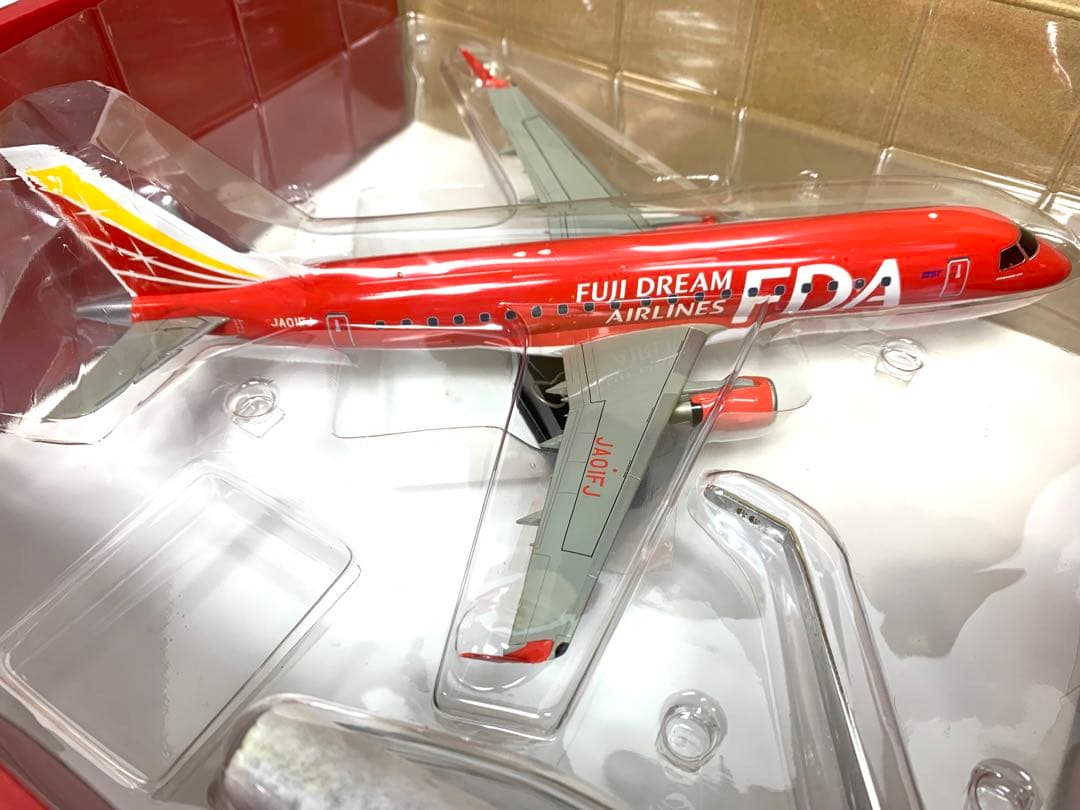 美品 付属品完備 タミヤ FDA フジドリームエアラインズ エンブラエル175