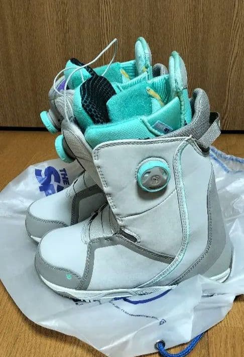 BURTON ダイヤル式スノーボードブーツ