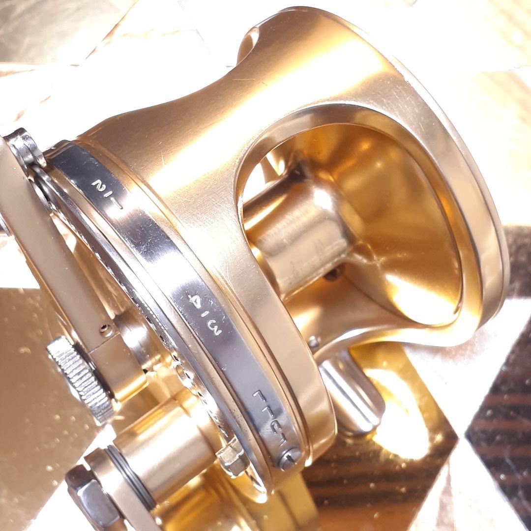 FINNOR 12-20 LIGHT トローリング ベイトリール ジギング 美品