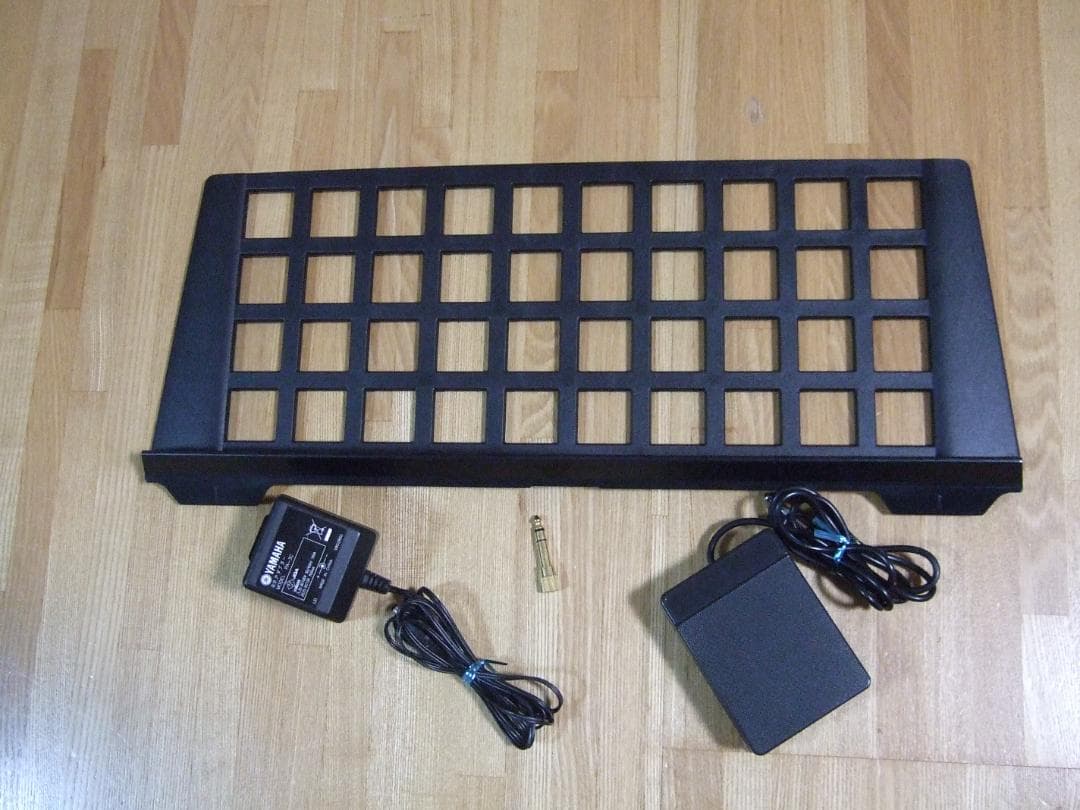 YAMAHA NP-12B 電子ピアノ ピアジェーロ ペダル付き【送料込】