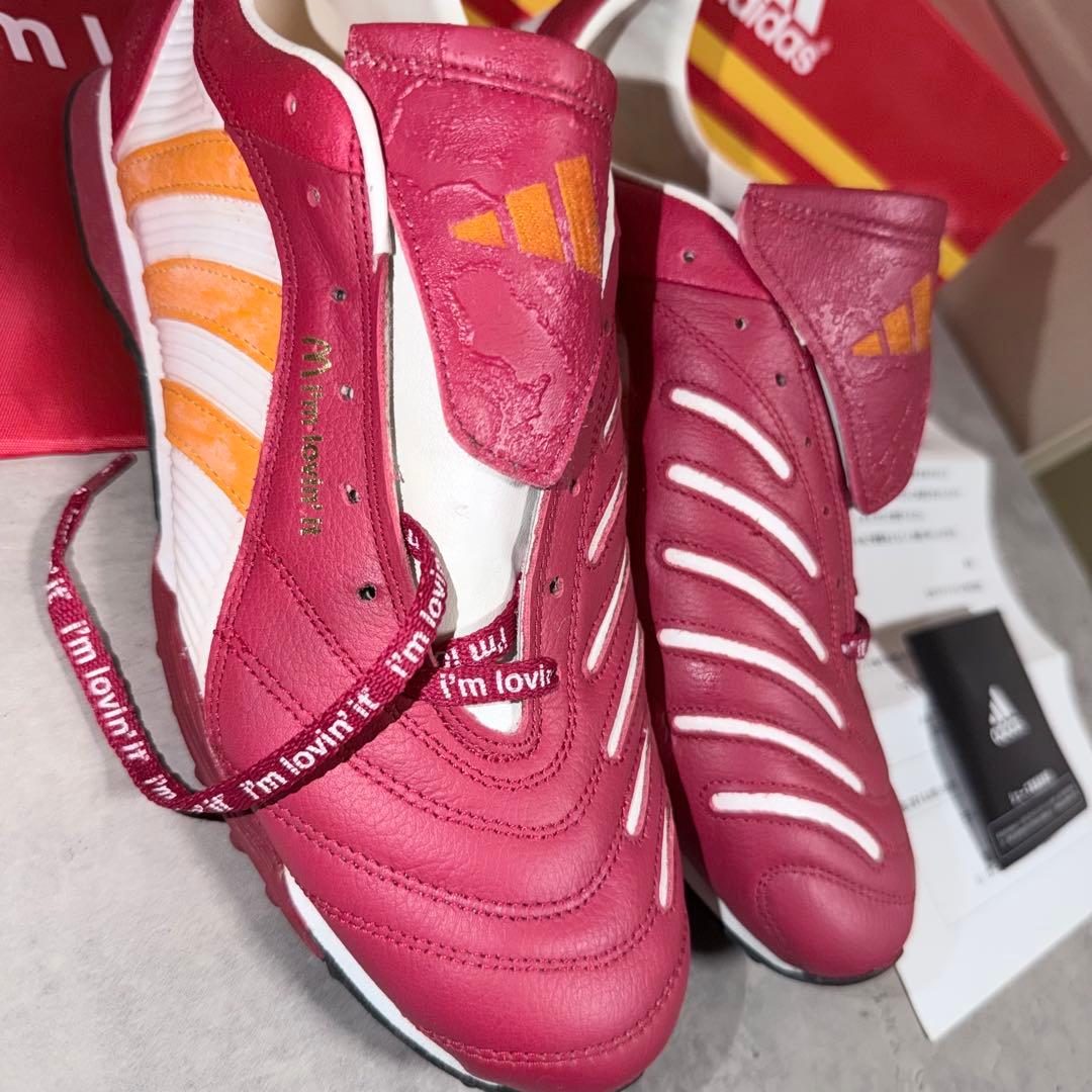 Adidas × McDonald コラボシューズ 赤色
