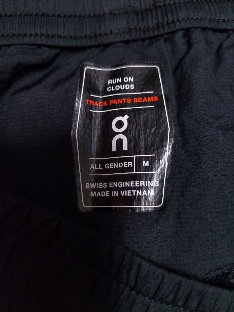 美品　On オン×ビームス別注　Track Pants
