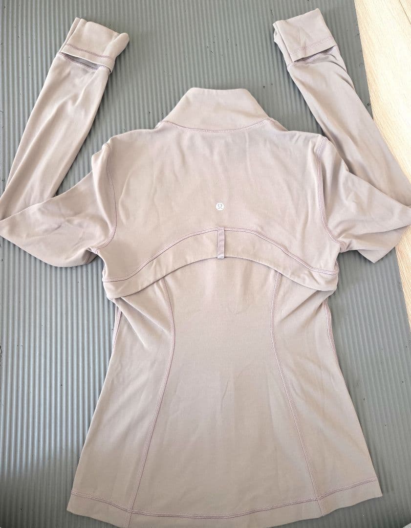 ルルレモン　Define Jaket Nulu 6　ベージュ　レギュラー丈