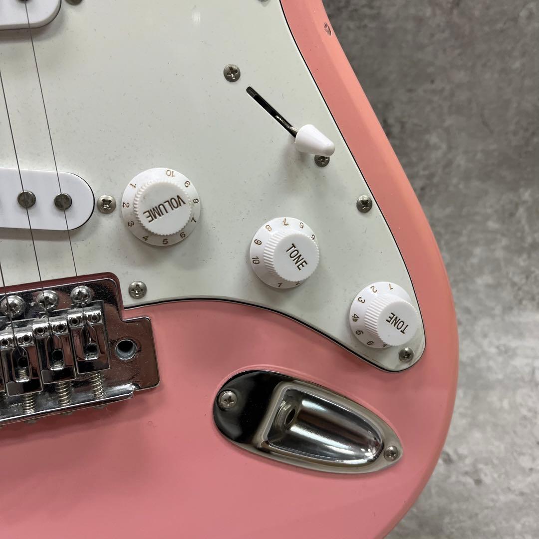 SELDER エレキギターストラトタイプ　ピンク　現状品