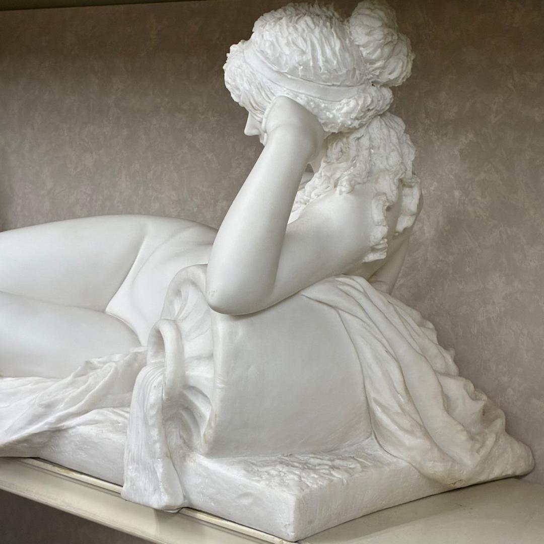 水瓶に寄りかかるビーナス像　女神　70×36×40㎝