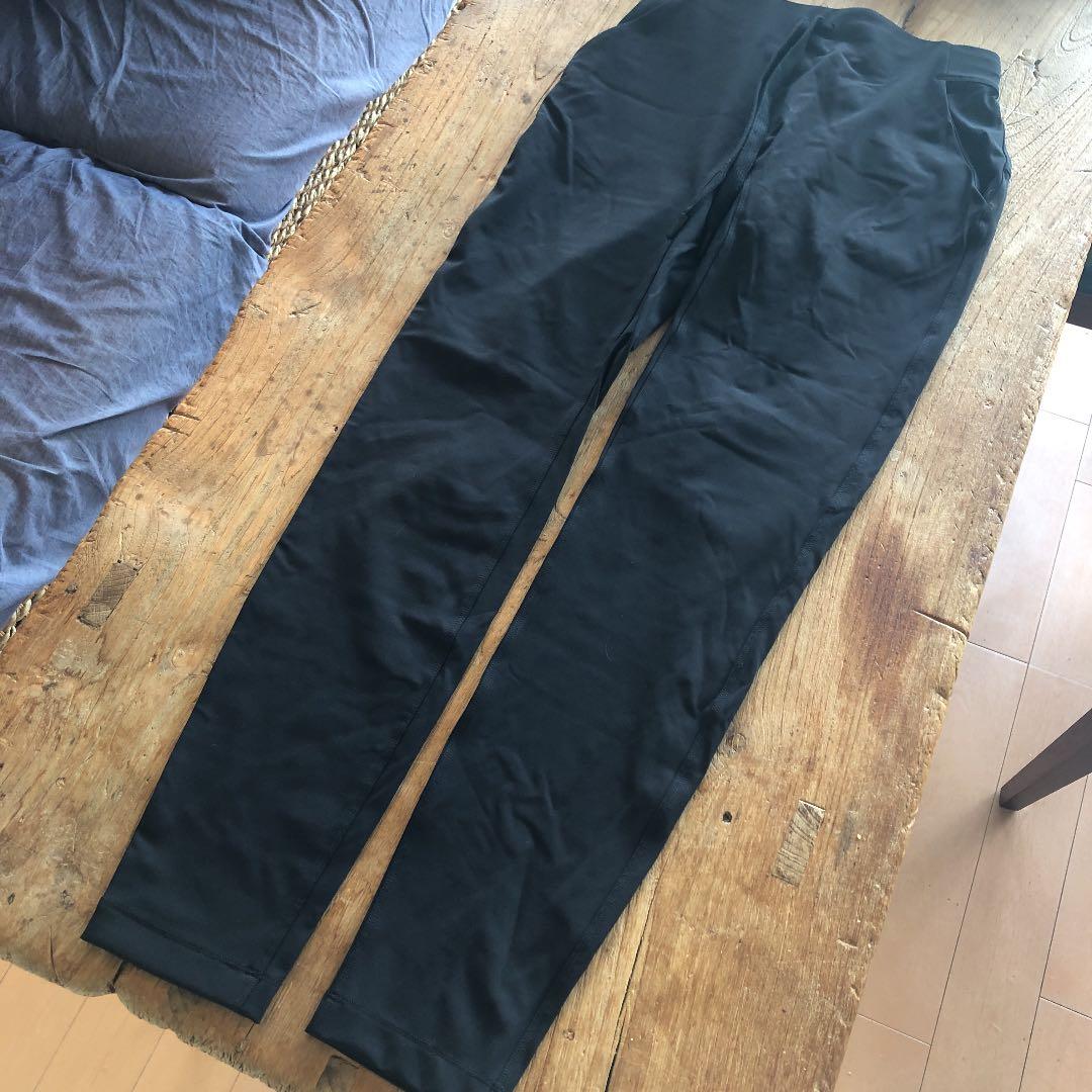 ルルレモン！新品未使用袋付き！美脚トレーニングパンツ