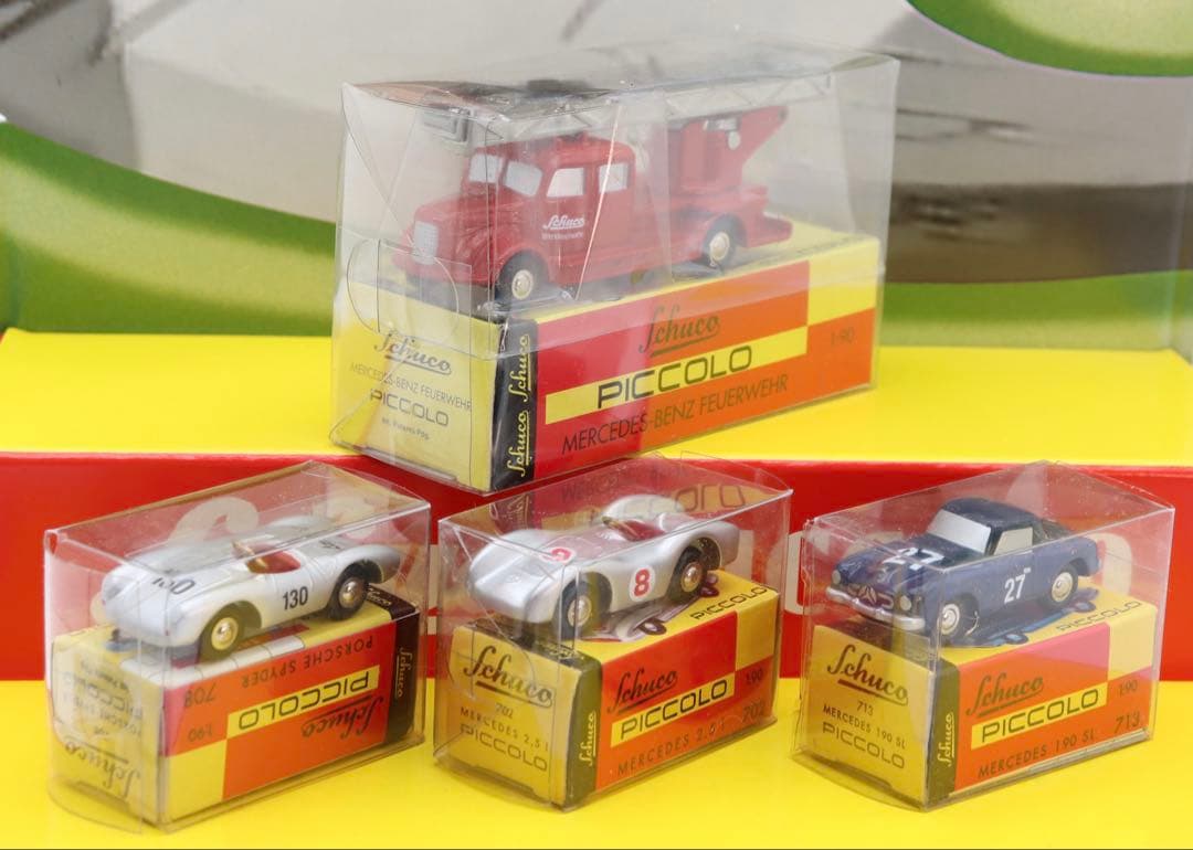 Schuco Piccolo display Setピッコロ4台紙製ディスプレイ